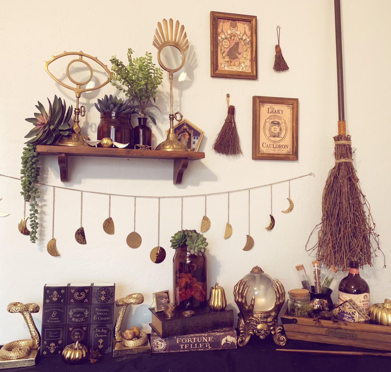 Witch decor