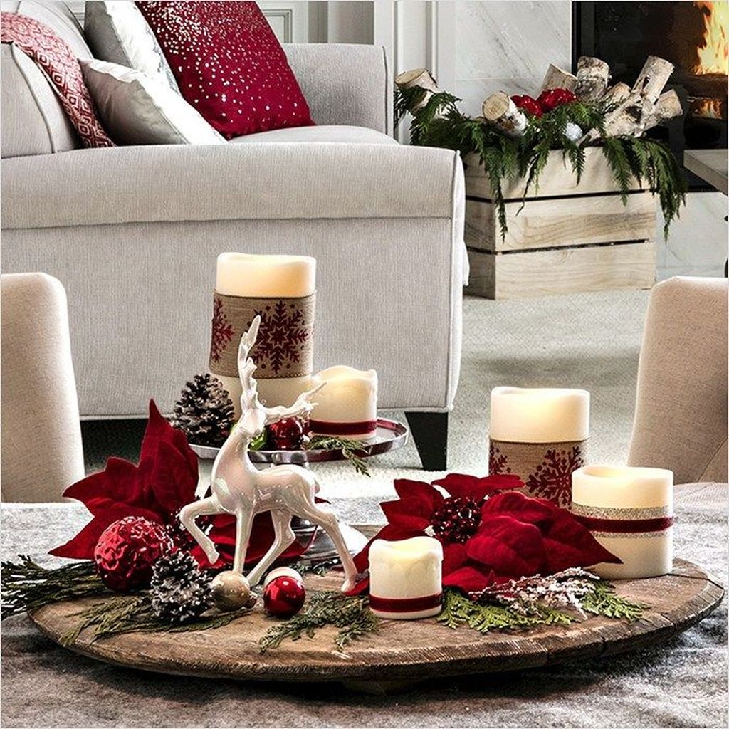 Coffee table christmas decor