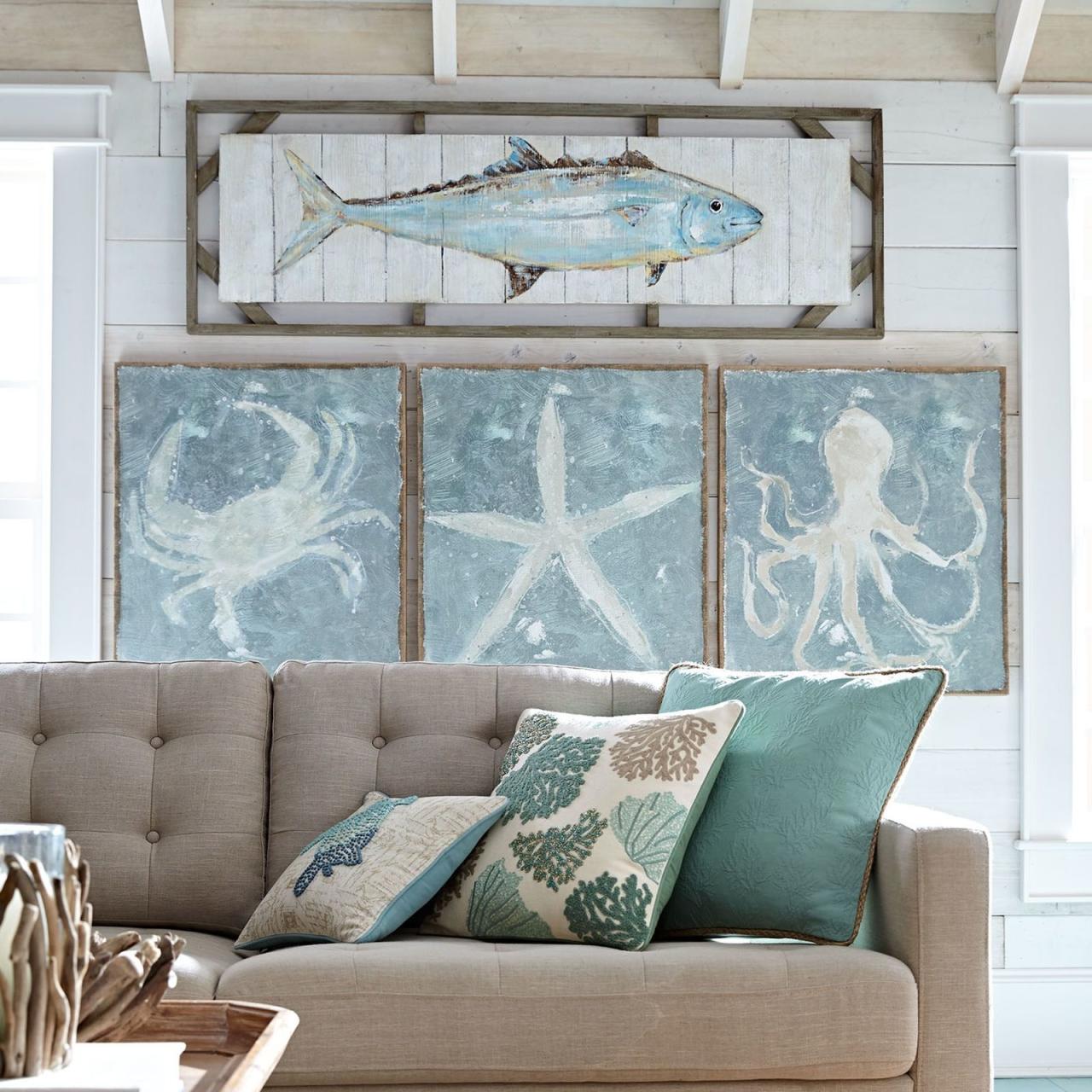 Nautical wall decor